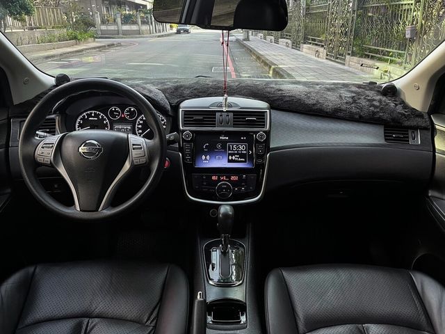 NISSAN日產 TIIDA  第6張相片
