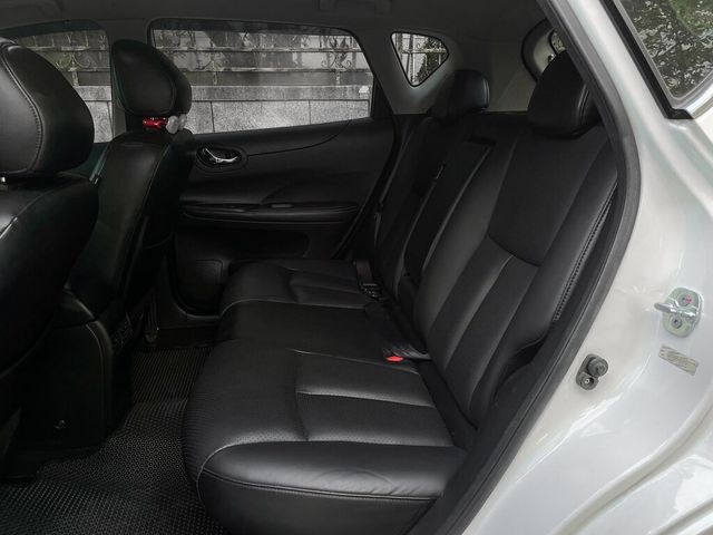 NISSAN日產 TIIDA  第8張相片