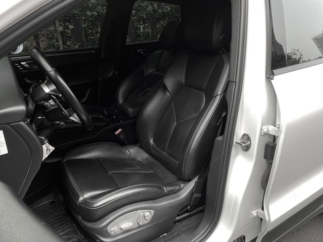 PORSCHE保時捷 MACAN  第9張相片