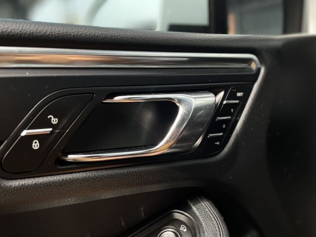 PORSCHE保時捷 MACAN  第16張相片