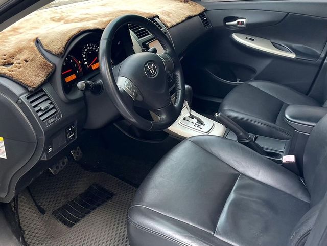 TOYOTA豐田 ALTIS  第4張相片