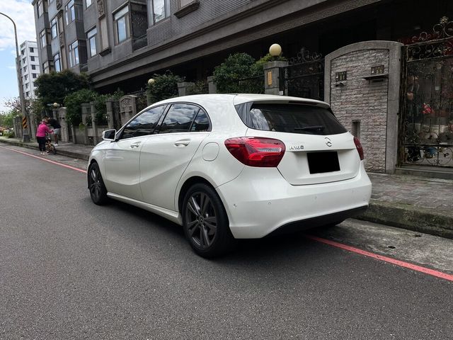M-BENZ賓士 A180  第4張相片