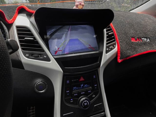 HYUNDAI現代 ELANTRA  第11張相片