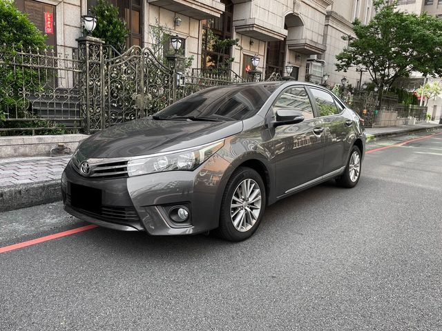 TOYOTA豐田 ALTIS  第1張相片