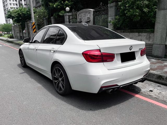 BMW寶馬 328I  第4張相片