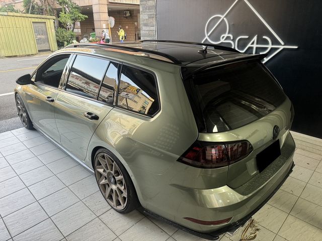VOLKSWAGEN福斯 GOLF VARIANT  第3張相片