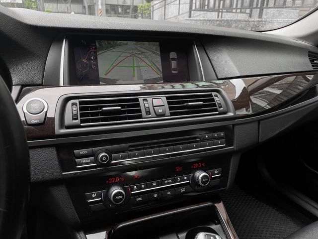 BMW寶馬 520I  第10張相片