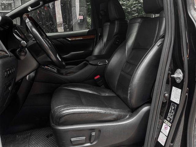 TOYOTA豐田 ALPHARD  第7張相片