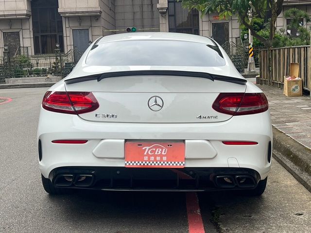 M-BENZ賓士 C300 COUPE  第4張相片