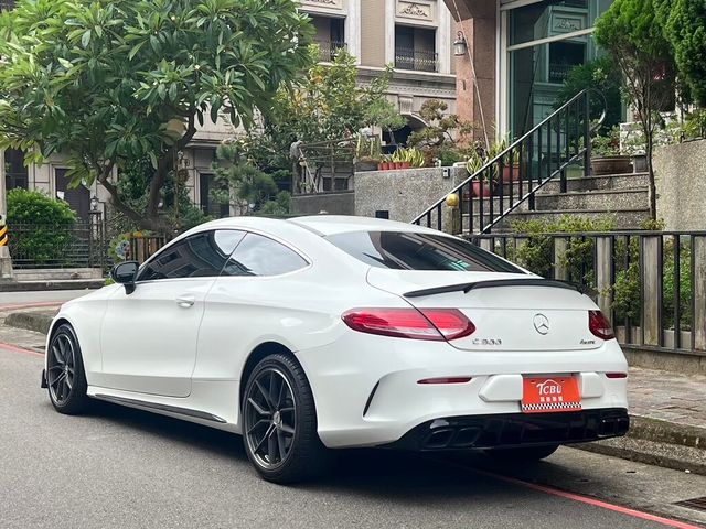 M-BENZ賓士 C300 COUPE  第5張相片