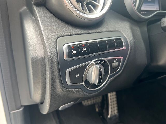 M-BENZ賓士 C300 COUPE  第13張相片