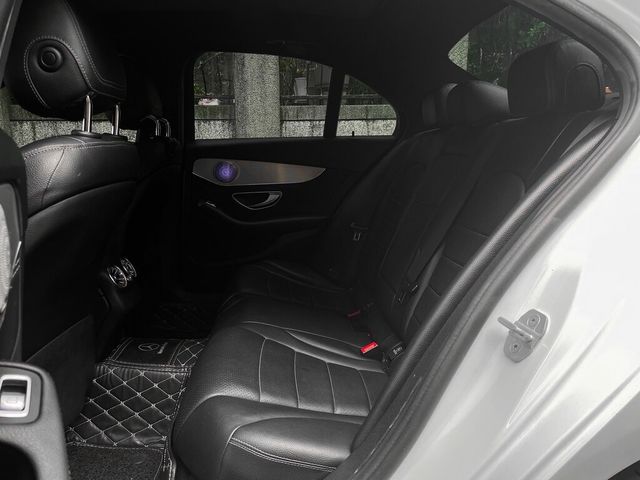 M-BENZ賓士 C300  第9張相片