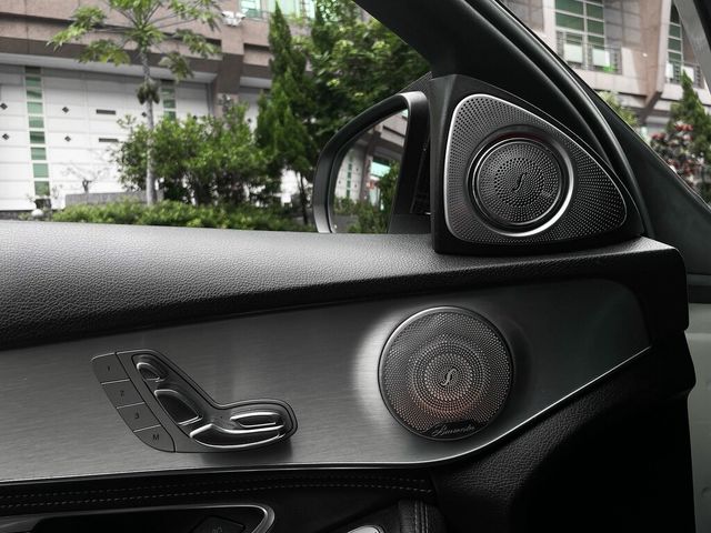 M-BENZ賓士 C300  第13張相片
