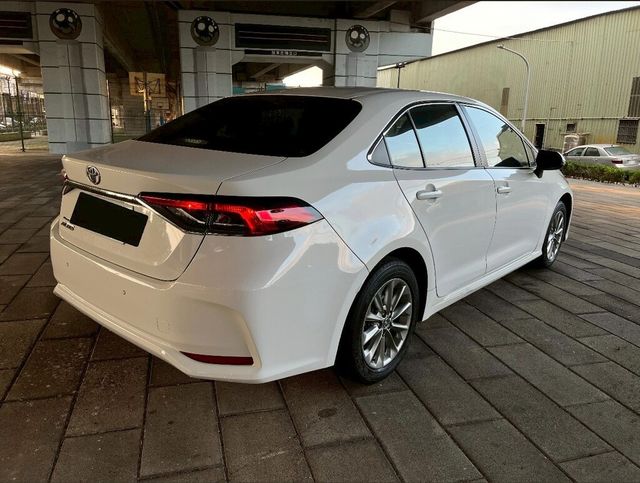 TOYOTA豐田 ALTIS  第4張相片