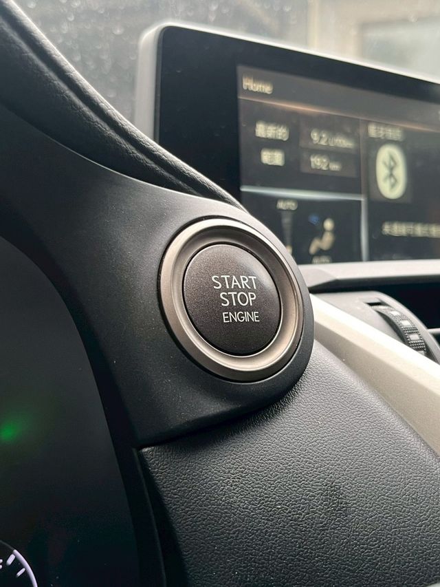 LEXUS凌志 NX200  第14張相片