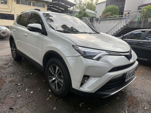 TOYOTA豐田 RAV4  第2張相片