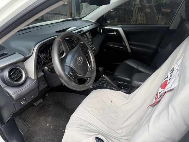 TOYOTA豐田 RAV4  第5張相片