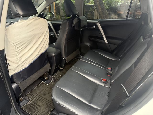 TOYOTA豐田 RAV4  第6張相片