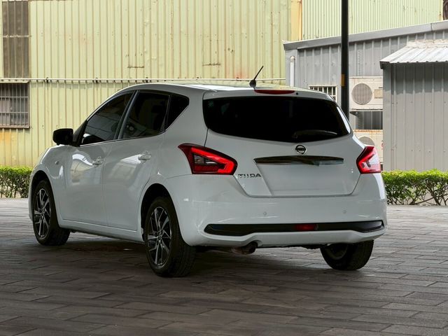 NISSAN日產 TIIDA  第4張相片
