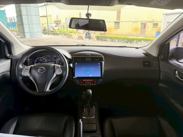 NISSAN日產 TIIDA  第5張相片