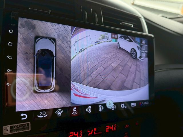 NISSAN日產 TIIDA  第9張相片