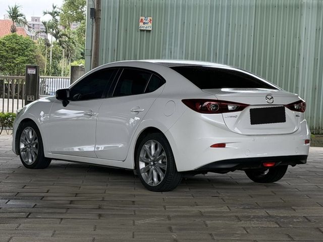 MAZDA馬自達 MAZDA 3  第5張相片