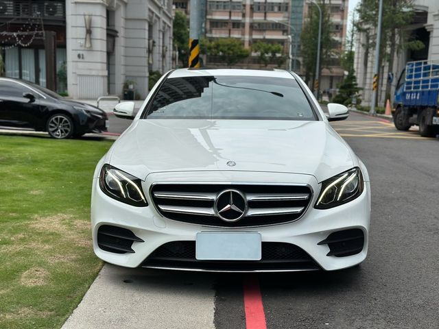 M-BENZ賓士 E300  第1張相片