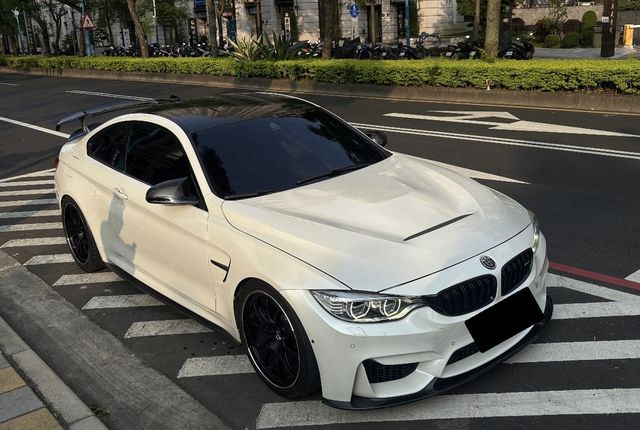 BMW寶馬 M4 COUPE  第1張相片