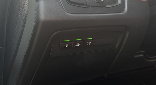 BMW寶馬 M4 COUPE  第7張相片