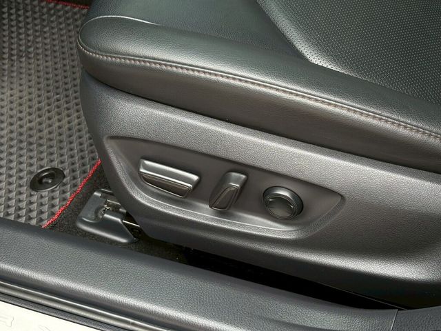 TOYOTA豐田 CAMRY HYBRID  第10張相片