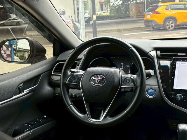 TOYOTA豐田 CAMRY HYBRID  第13張相片
