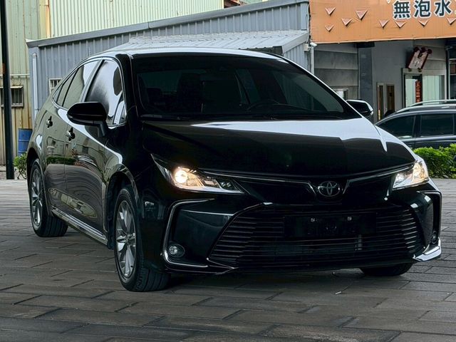 TOYOTA豐田 ALTIS  第2張相片