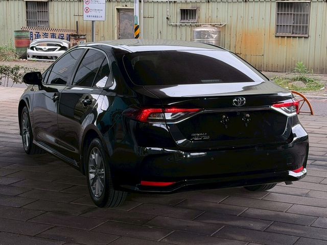 TOYOTA豐田 ALTIS  第5張相片