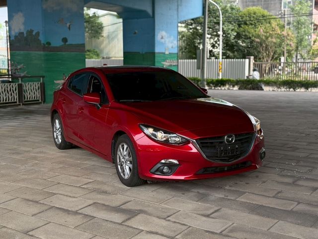 MAZDA馬自達 MAZDA 3  第2張相片