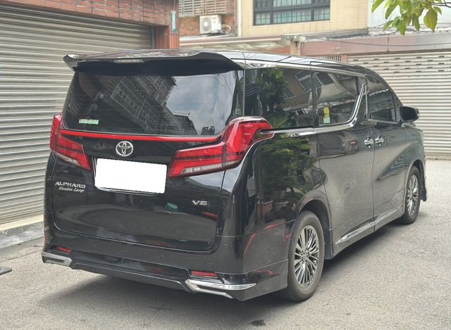 TOYOTA豐田 ALPHARD  第2張相片