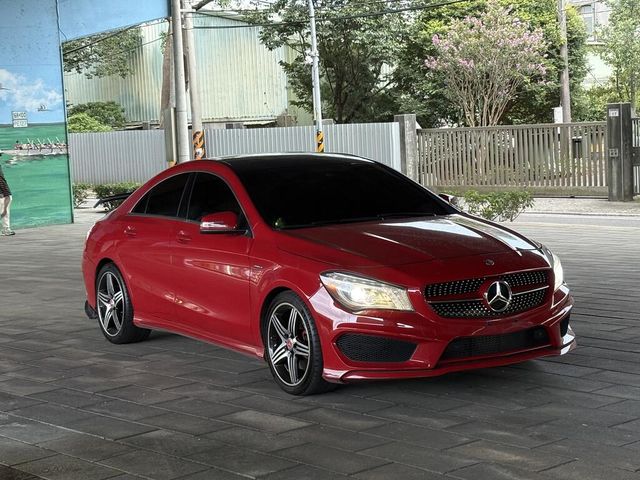 M-BENZ賓士 CLA250  第1張相片