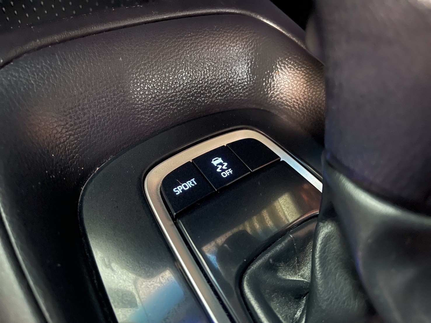 ▲銘陽國際▲ 2020年 TOYOTA  ALTIS 豪華版 正一手女用車僅跑7萬多 漂亮認證車  第8張相片
