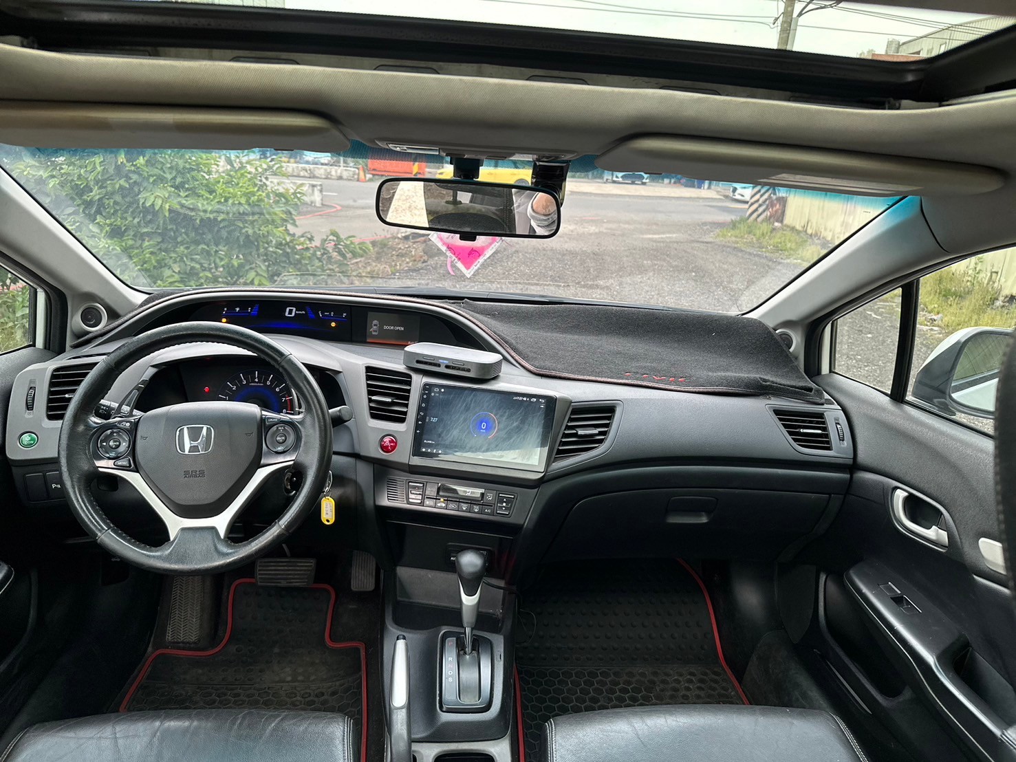 ▲銘陽國際▲ 2014年 本田 CIVIC K14 頂級 耗材已整理完畢 俗擱大碗 讓你買車拿現金 趕快私訊/  第3張相片