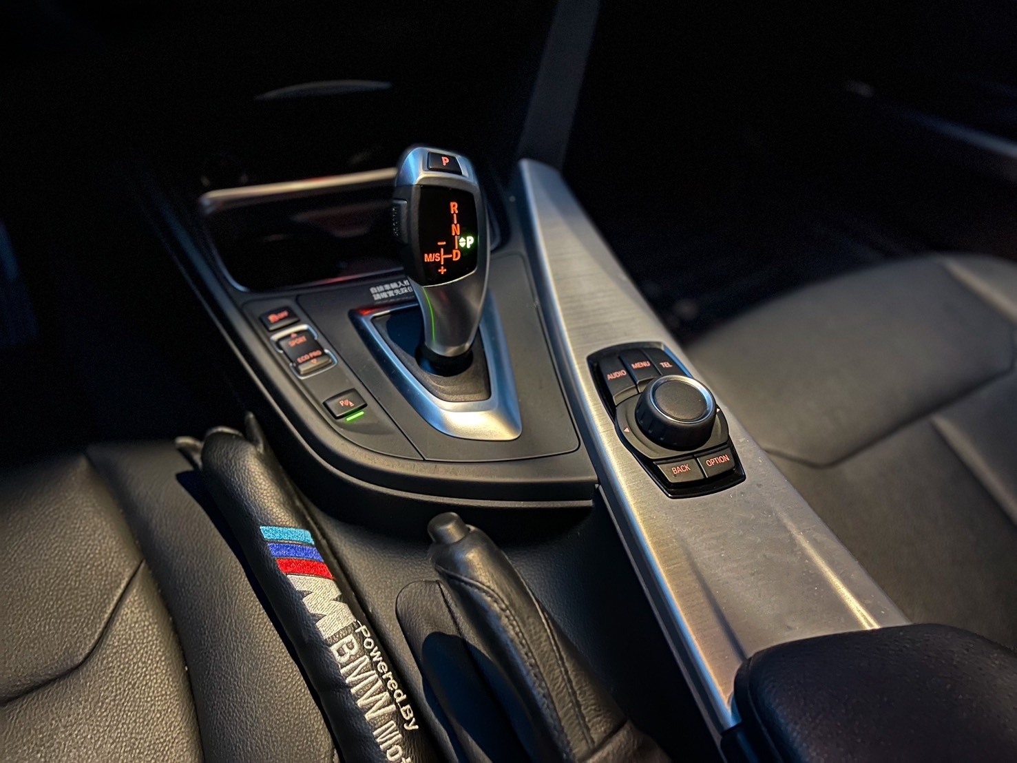 ▲銘陽國際▲ 2015年 BMW 316I M3LOOK僅跑10萬 漂亮認證車  第5張相片