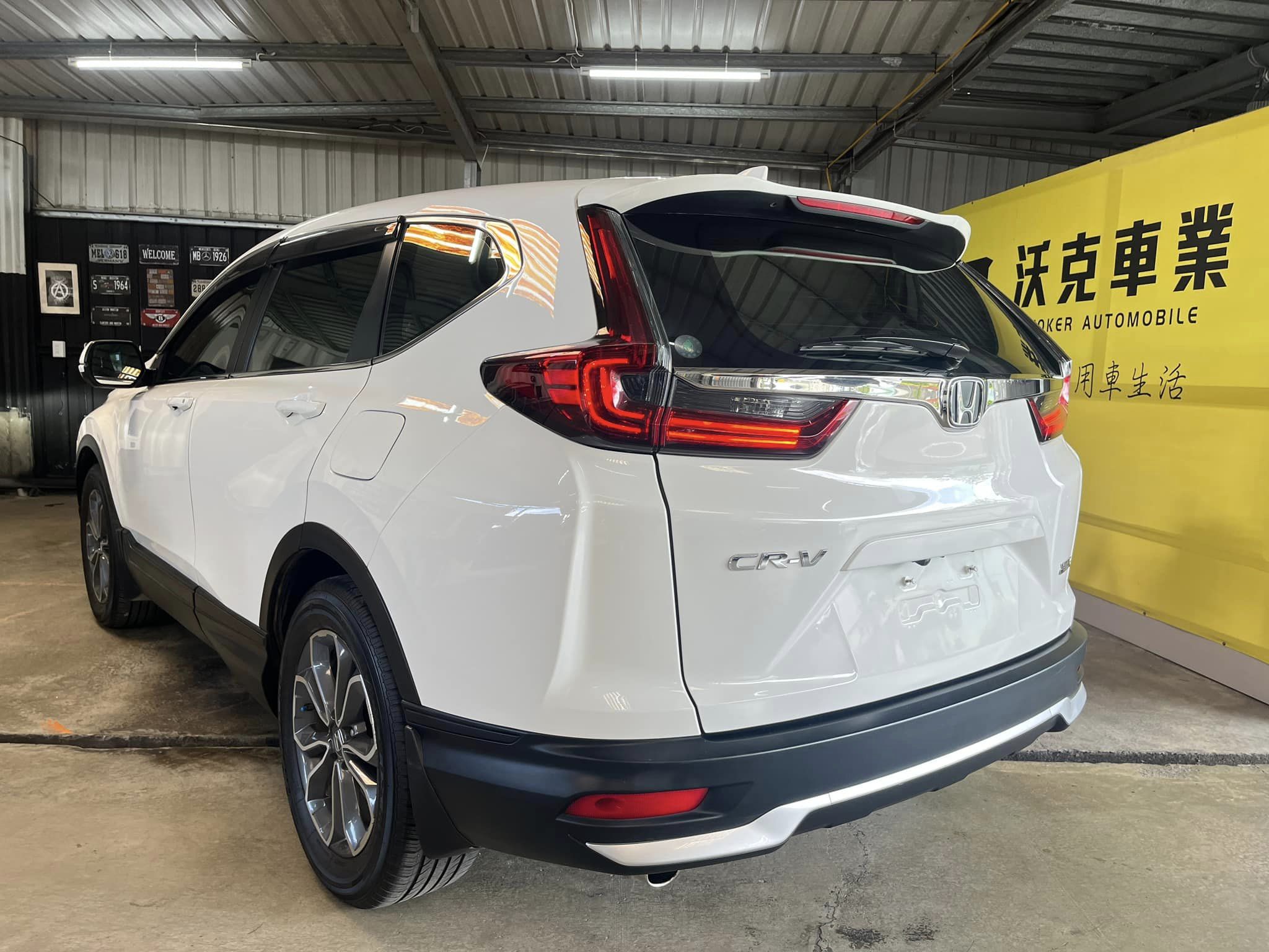 ▲沃克車業▲小改款5.5代 實跑7萬 ACC跟車/車道偏移/電尾門/無線充電座/CarPlay 保固中  第2張相片