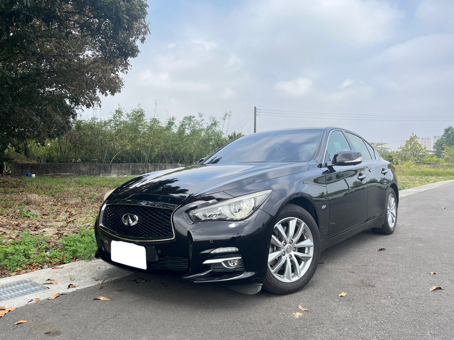 Q50 旗艦款 僅跑11萬 原廠保養 後驅211p馬力  ACC跟車/360環景/盲點/車道偏移/BOSE音響  第1張相片
