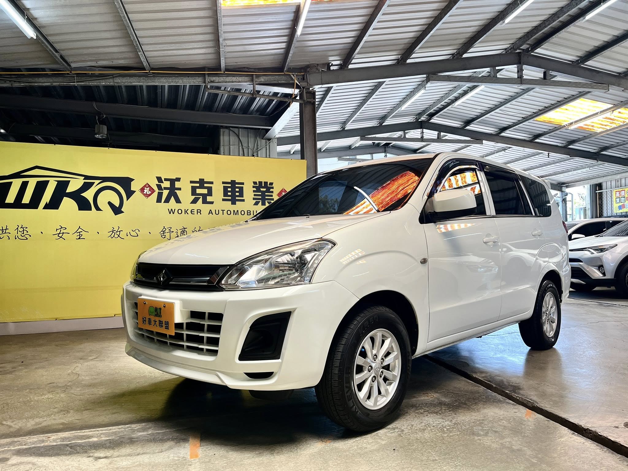 多功能商旅 工程車/夜市/商用/都適用 定速/皮椅/ECO模式/自動頭燈/倒車影像/後座出風口  第1張相片