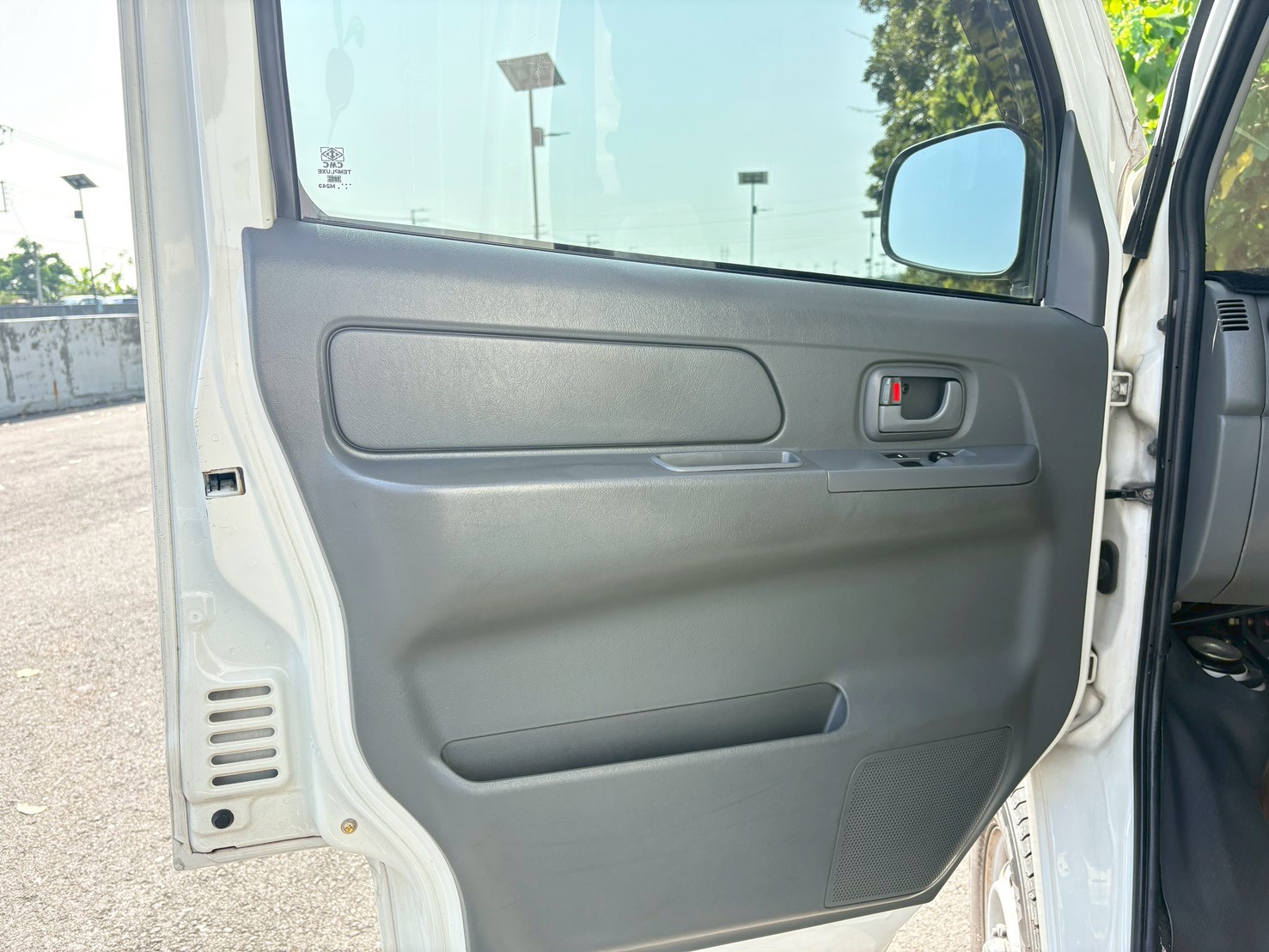 僅跑10萬 原廠保養 常溫廂體 可改貨斗  第6張相片