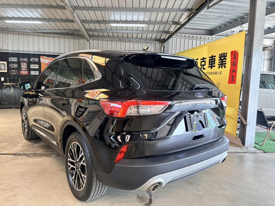 旗艦版 僅跑5.8萬 LV2駕駛輔助 C/P值高 豪華安全皆滿配  第2張相片