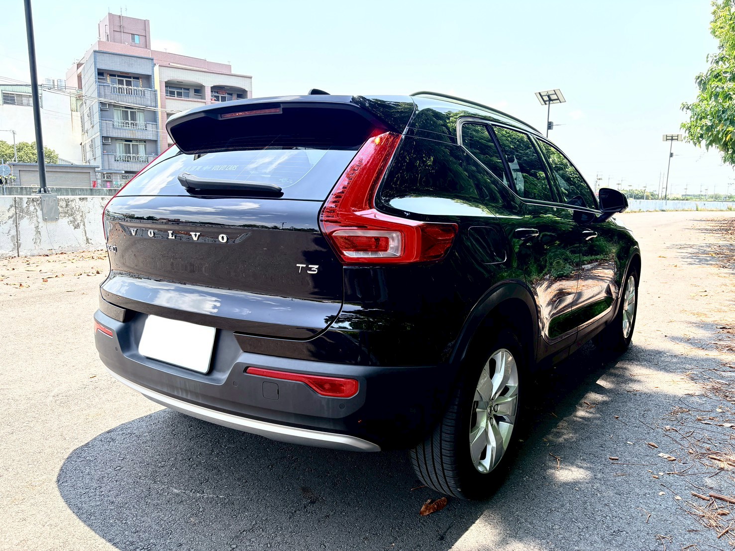 XC40 T3 僅跑3.9萬 原版件 北歐設計美學 |安全科技代表作  第4張相片