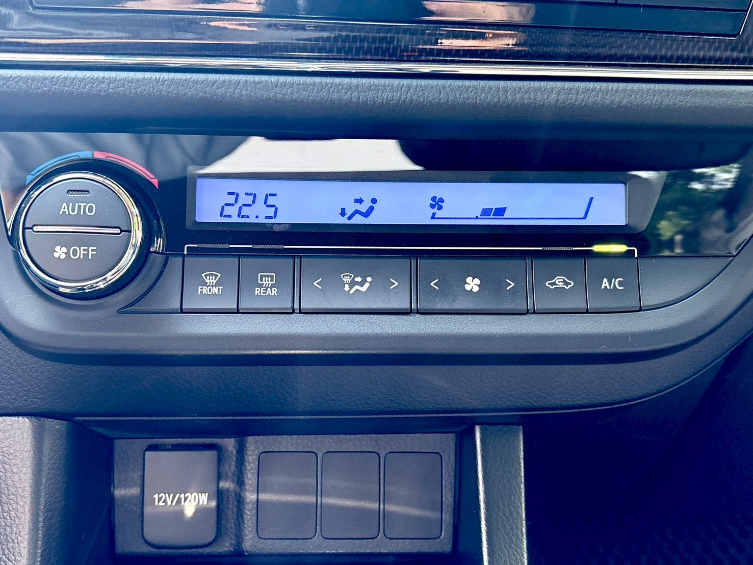 S+版 超低里程 1.6萬公里 升級Z版空力套件 原版件  第8張相片