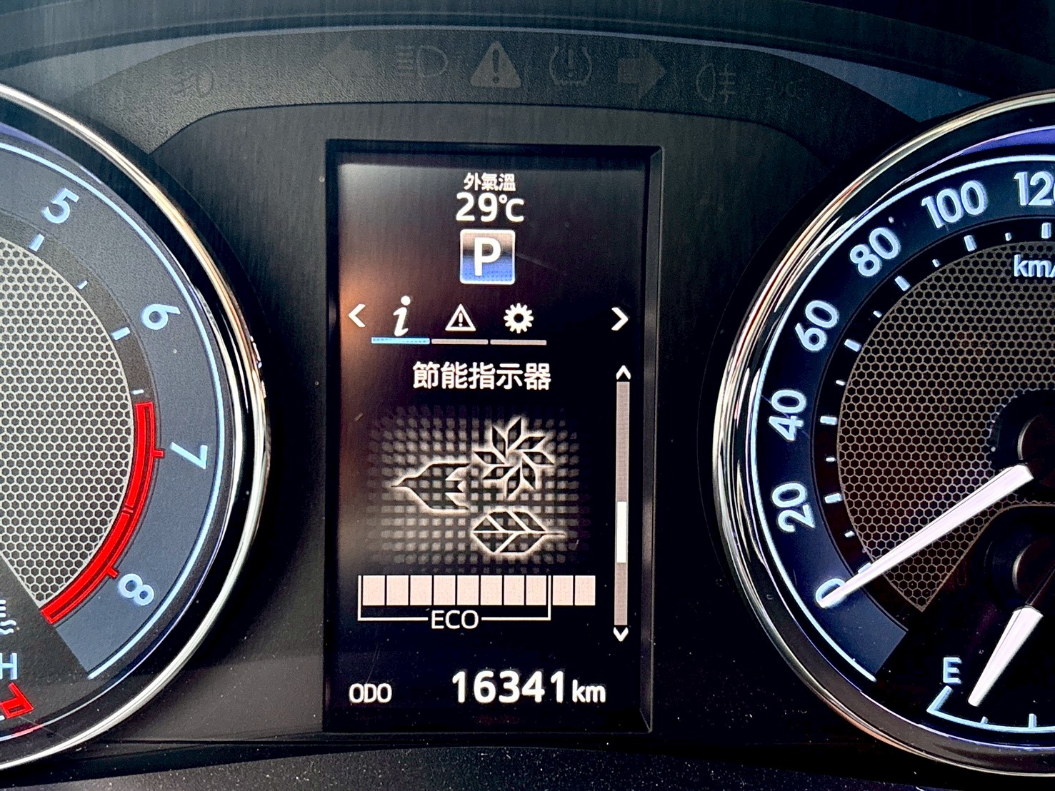 S+版 超低里程 1.6萬公里 升級Z版空力套件 原版件  第9張相片