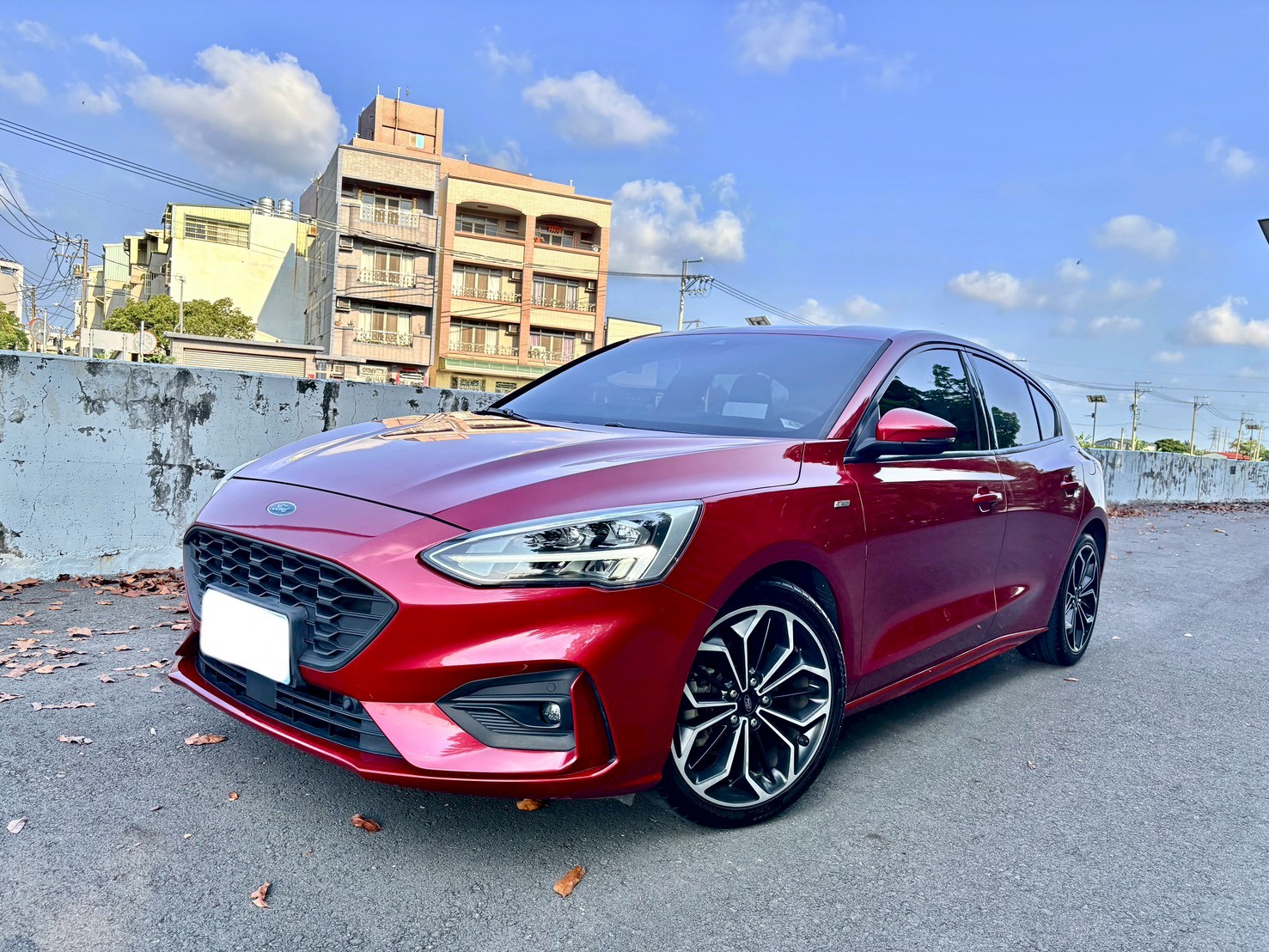 僅跑6.5萬 全速域跟車/盲點/車道維持/自動煞停/Carplay/快撥 原廠無改裝 內外漂亮  第1張相片