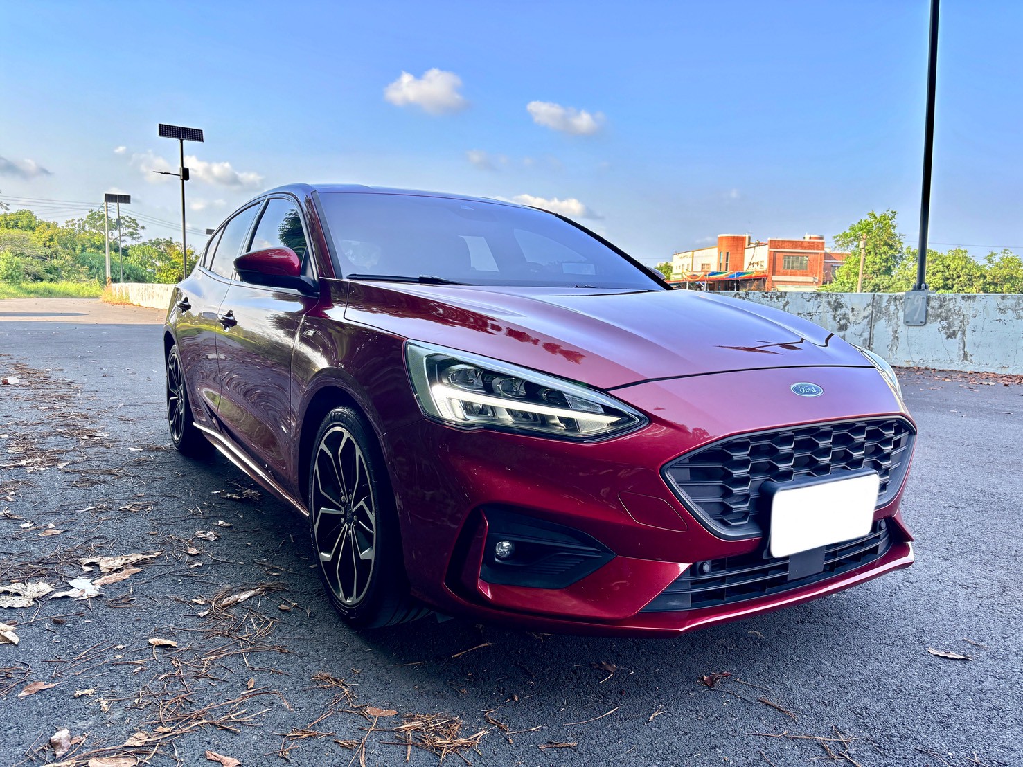 僅跑6.5萬 全速域跟車/盲點/車道維持/自動煞停/Carplay/快撥 原廠無改裝 內外漂亮  第2張相片