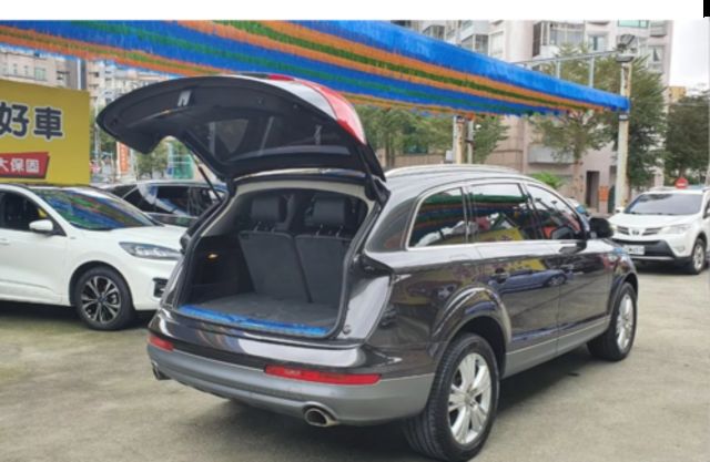 AUDI奧迪 Q7  第7張相片
